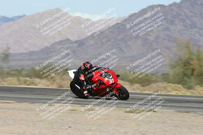 media/Nov-16-2025-Race Pace (Sun) [[8c5fa54630]]/Non Verified Riders (1st 20 Minutes)/3-Turn 3 Inside (11am)/